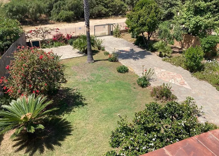 Casa Flamingo 150m Dal Mare Tatil Evi Villasimius